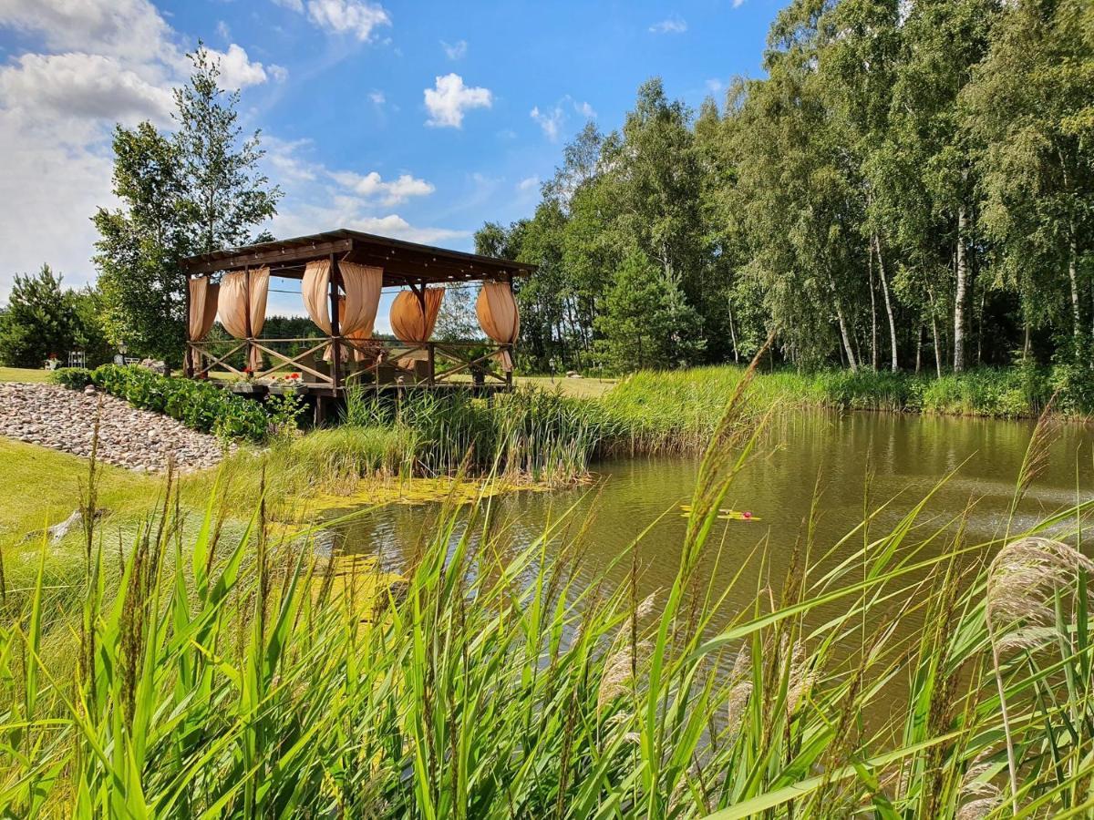 Stonku Sodyba Grapeldvaris Varkaliai Bagian luar foto
